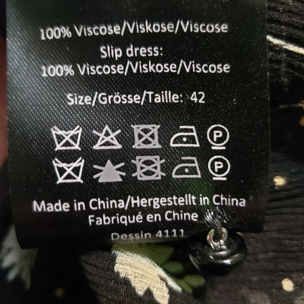 Baum und Pferdgarten Sheer Whimsigoth Floral Midi Dress Smocked Waist Size 10 - Picture 9 of 10